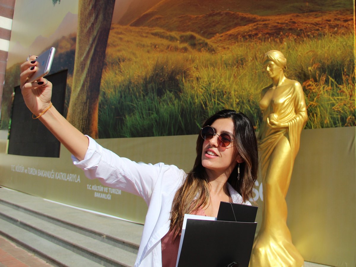 Antalya daki Altın Portakal Film Festivali için 58 heykel dikildi #6