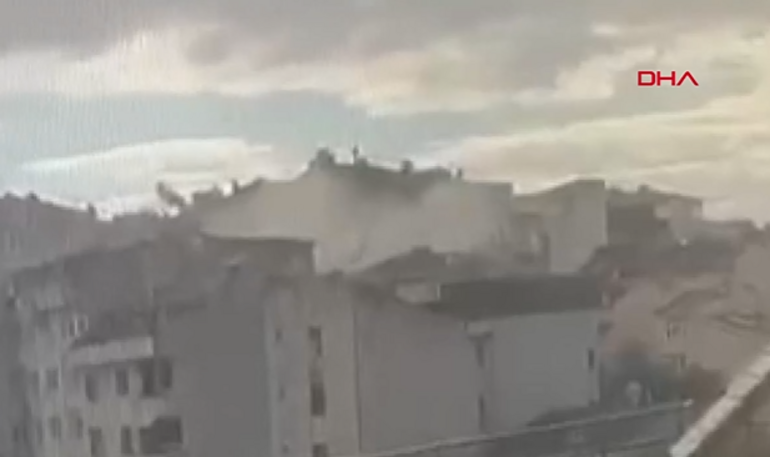Üsküdarda 5 katlı binadaki patlama anı kamerada