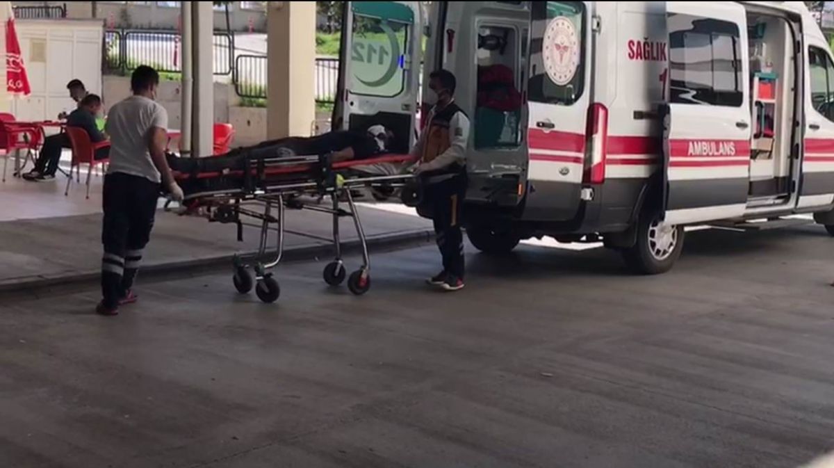 Karaman’da işçi minibüsü devrildi: 1 ölü, 20 yaralı #1