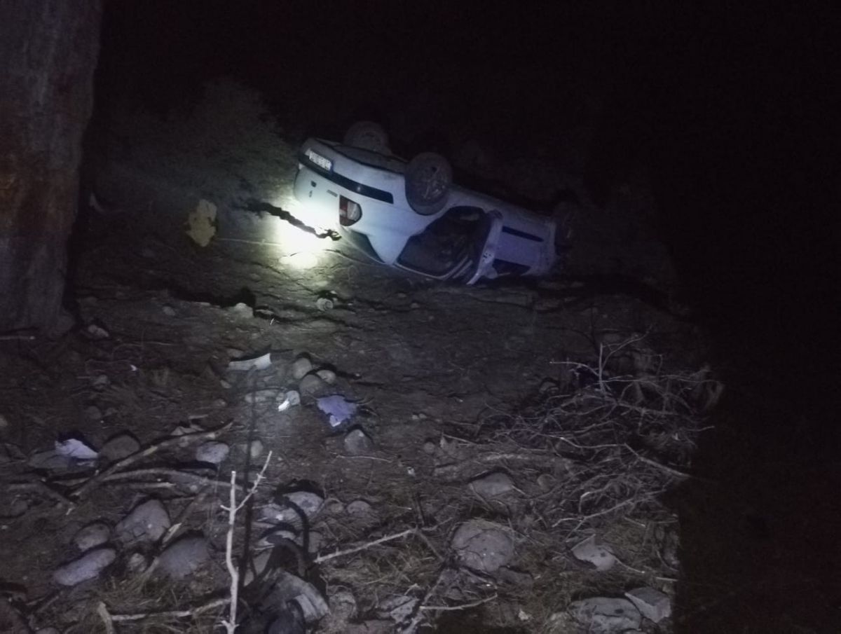 Antalya da otomobil şarampole devrildi: 1 ölü #1