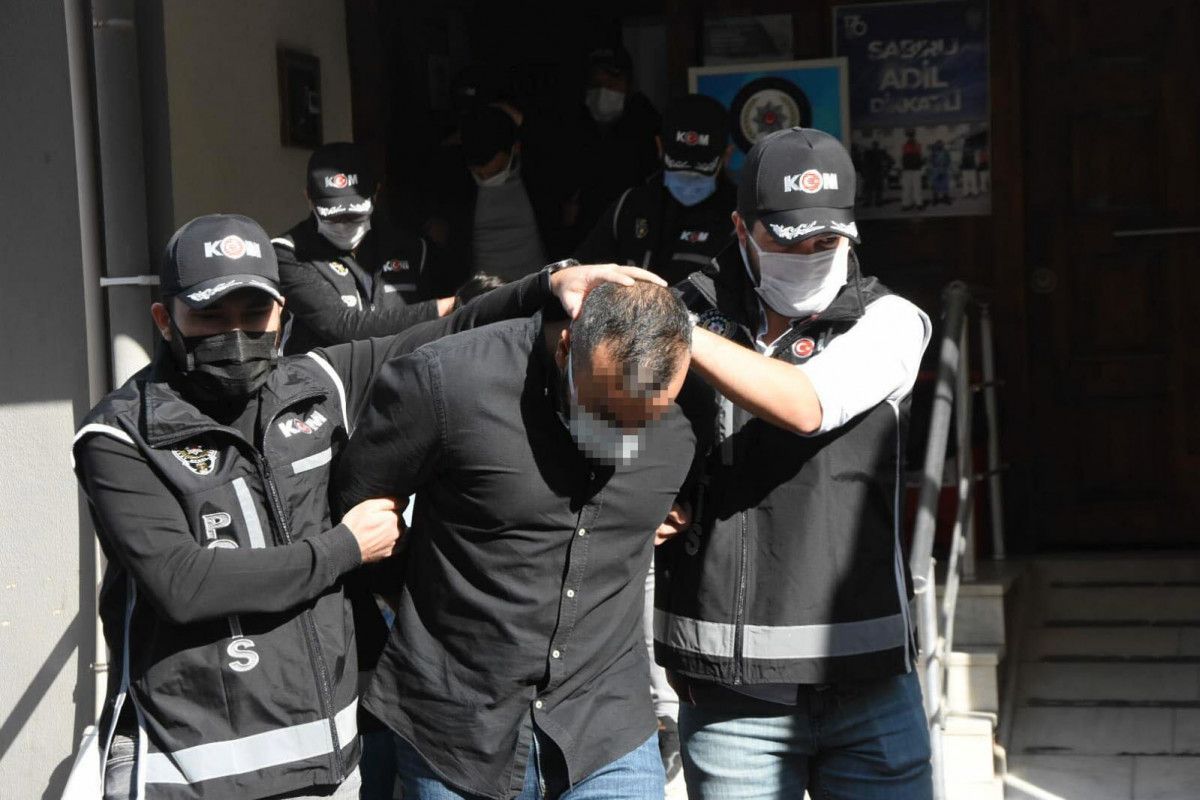 İzmir de suç örgütüne operasyon: 24 tutuklama #1