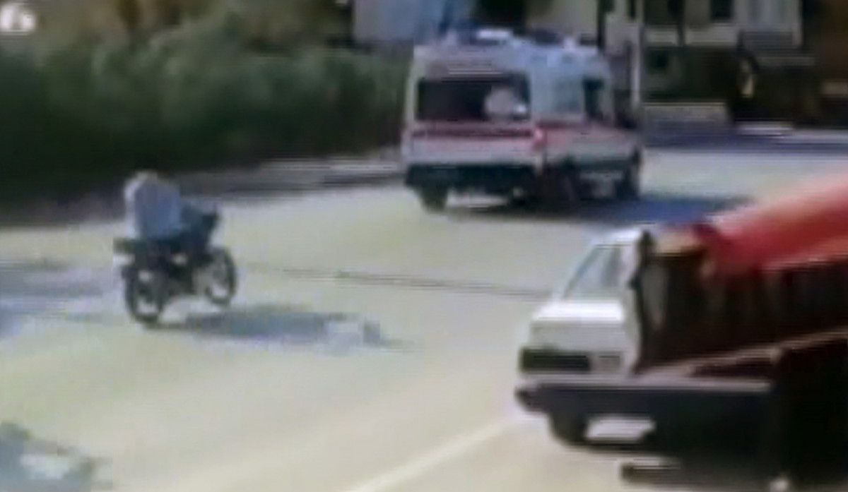 Antalya da doğuma giden eşini motosikletle takip ederken öldü #10