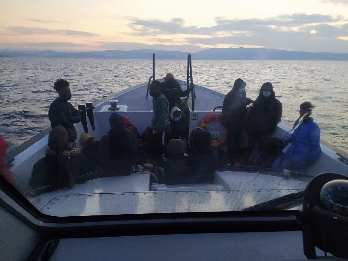 İzmir de 34 düzensiz göçmen kurtarıldı #1