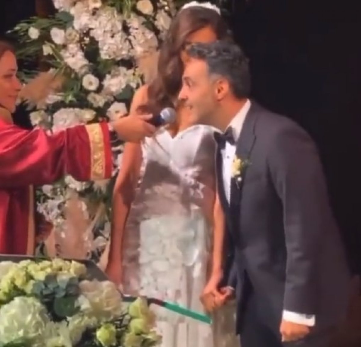 Arda Türkmen, Melodi Elbirliler ile evlendi #1