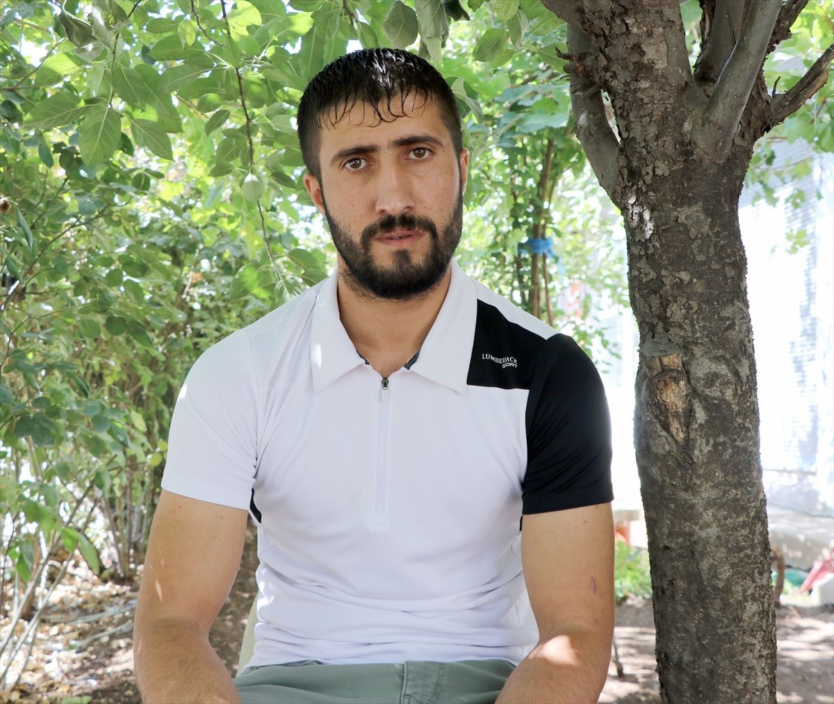 Diyarbakır da hıçkırık nöbeti geçiren genç: Yardım istiyorum #1