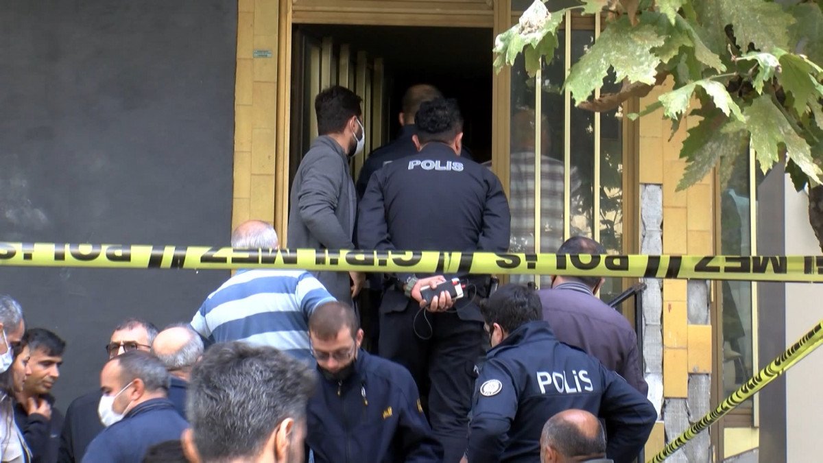 Güngören’de, CHP’li belediye meclis üyesi ofisinde ölü bulundu #5