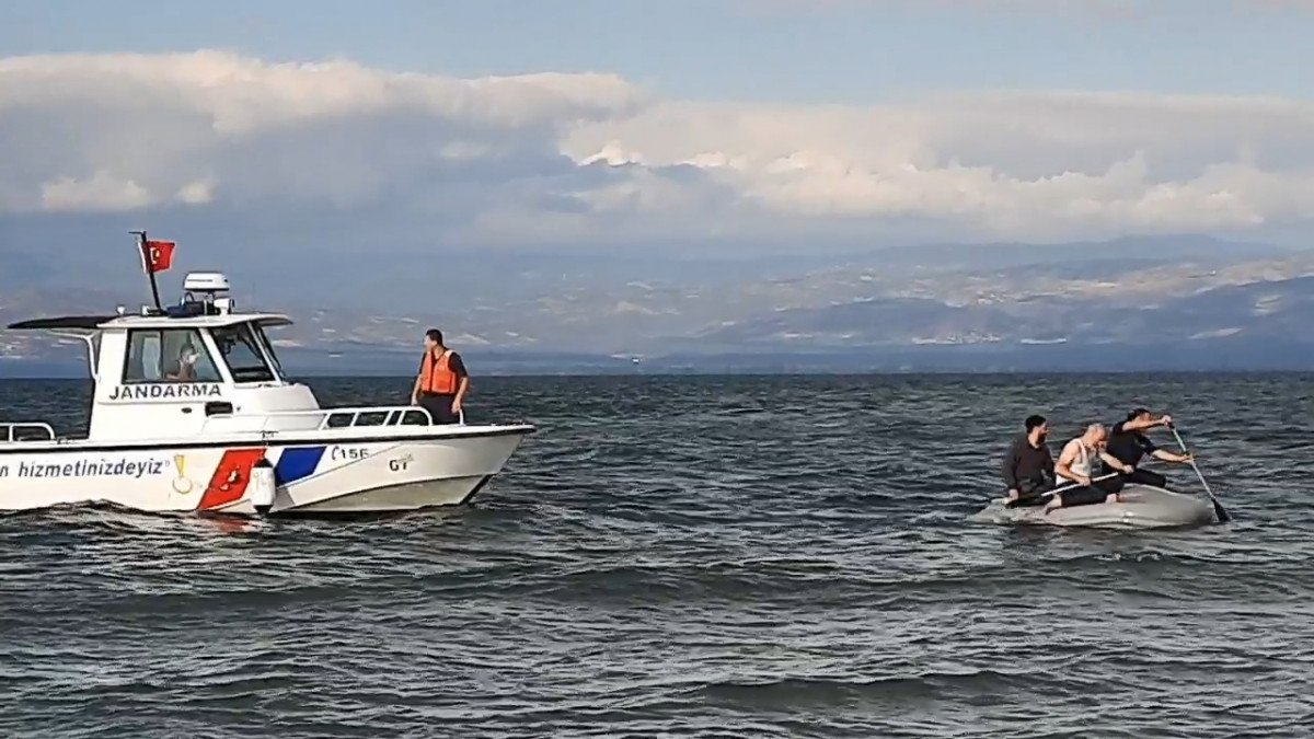 Bursa da 3 amatör balıkçı ölümden döndü #4