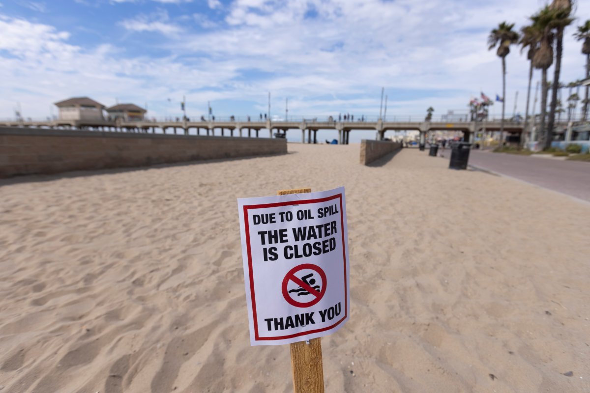 ABD de petrol sızıntısı nedeniyle güney Kaliforniya sahilleri kapatıldı #10