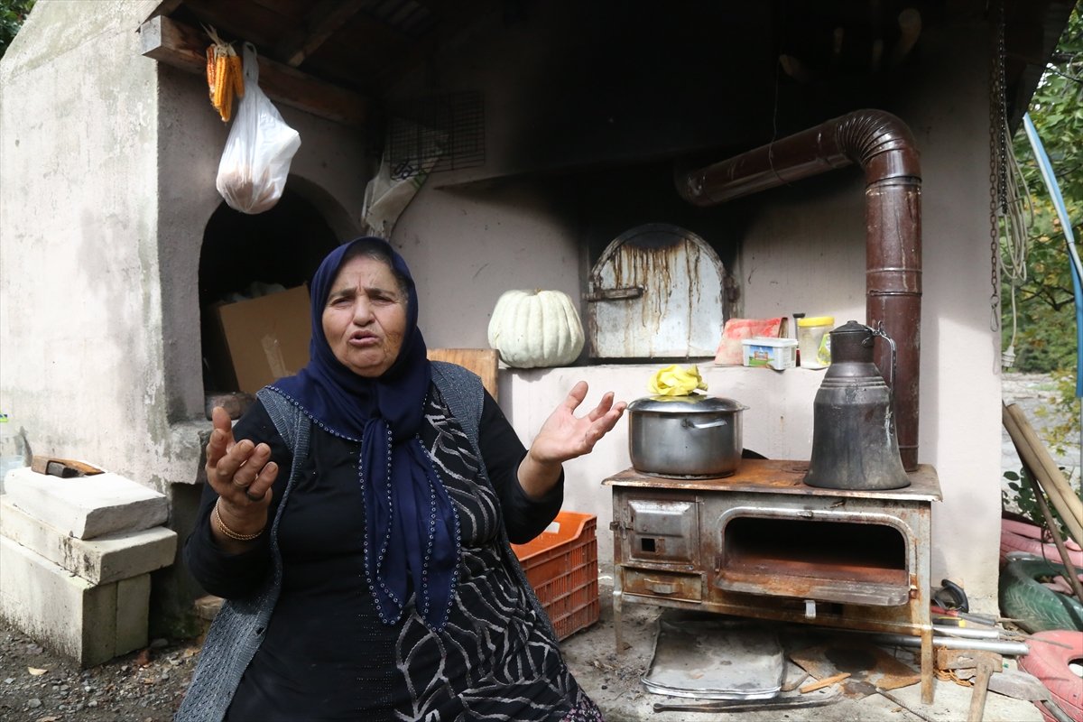 Kastamonu da selzede, işçilere gönüllü olarak yemek yapıyor #4
