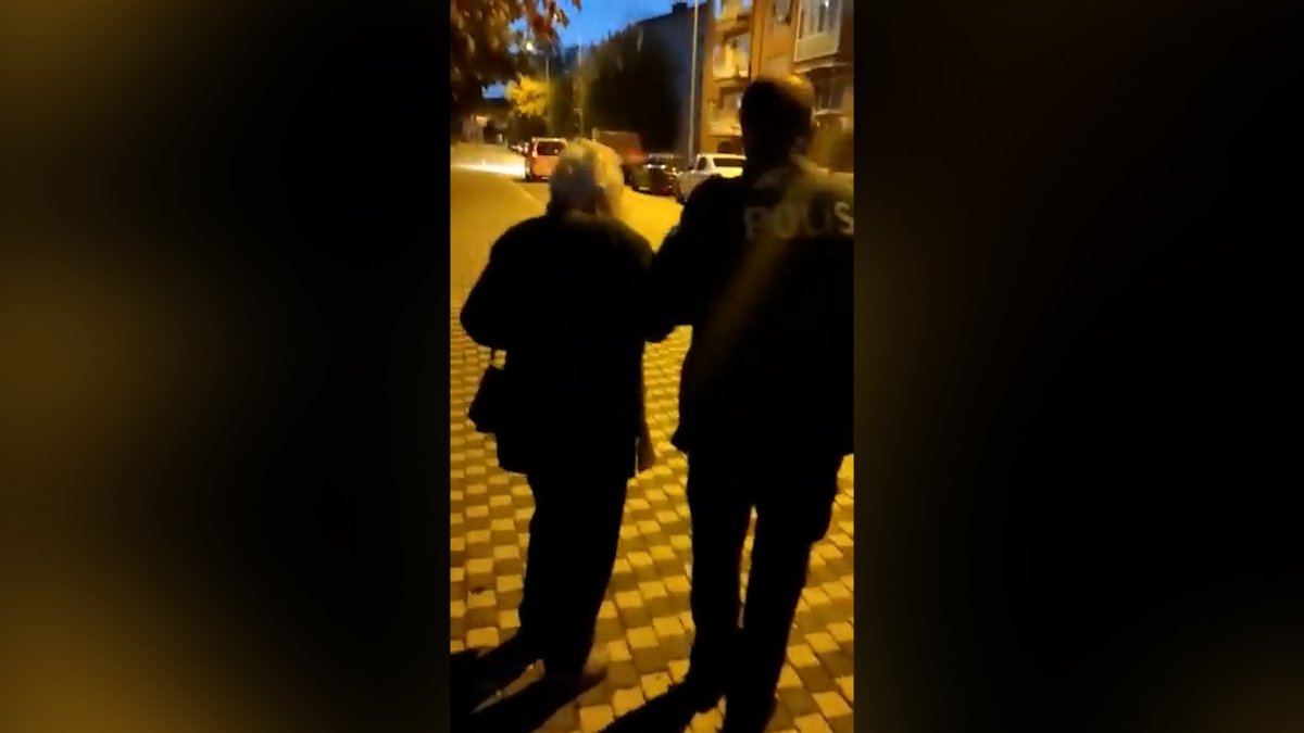 Sakarya da yaşlı kadın ısrar edince, polis evine bıraktı #1