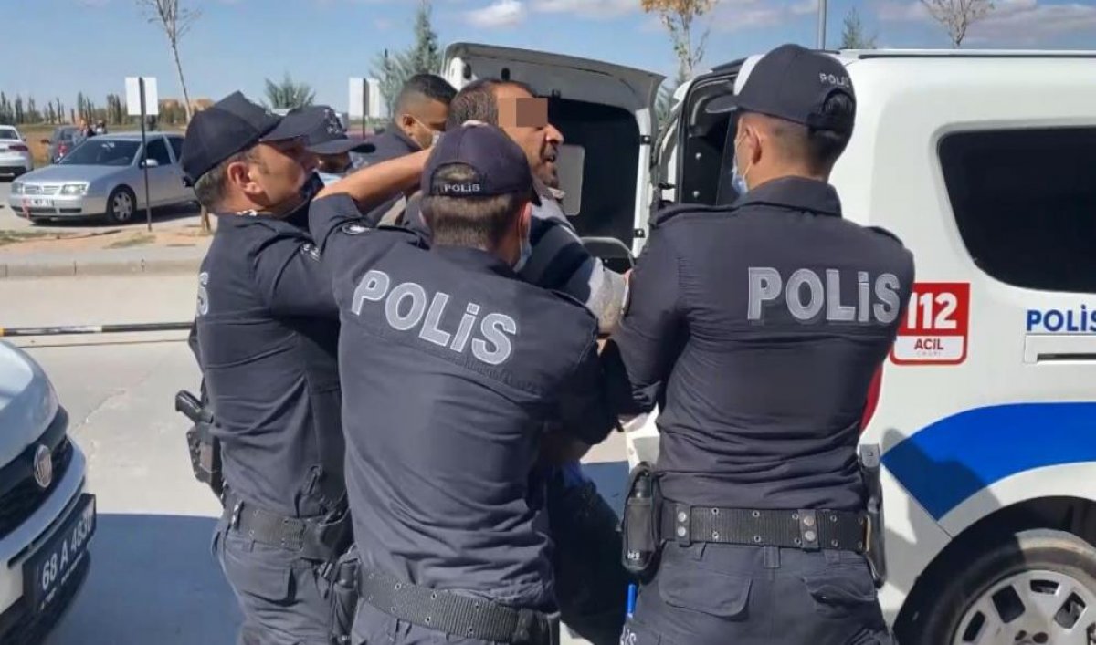 Aksaray da polisten kaçan şoför: Ben emniyet müdürüyüm, amir buraya gelsin #4
