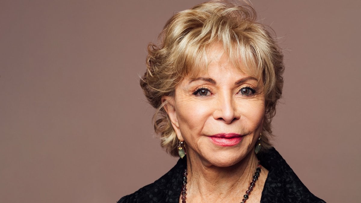 Yazarlar portresinde bugün: Isabel Allende #1