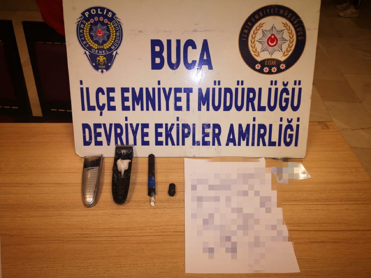İzmir de tıraş makinesi ve kalemden uyuşturucu çıktı #1