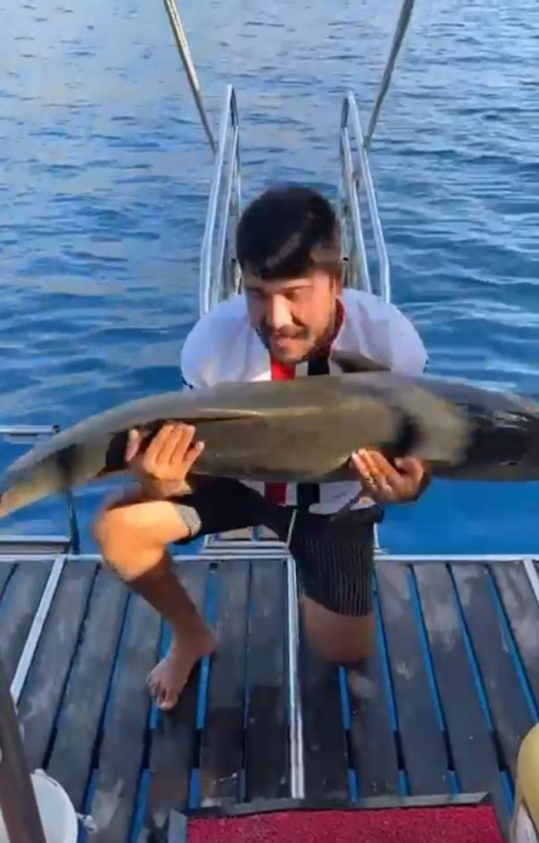 Antalya da 42 kilo balık tutan genç kendi rekorunu kırdı #5