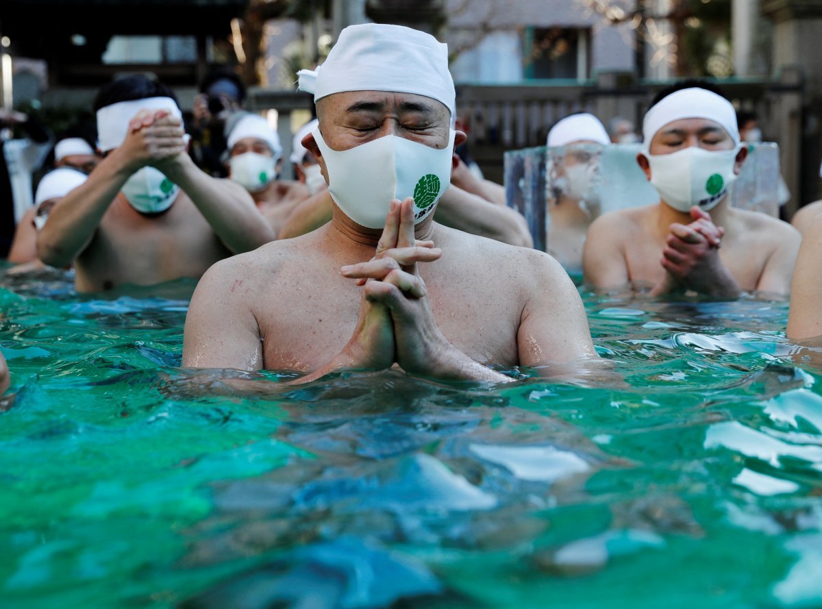 Japonya da koronavirüs bitsin duası #4