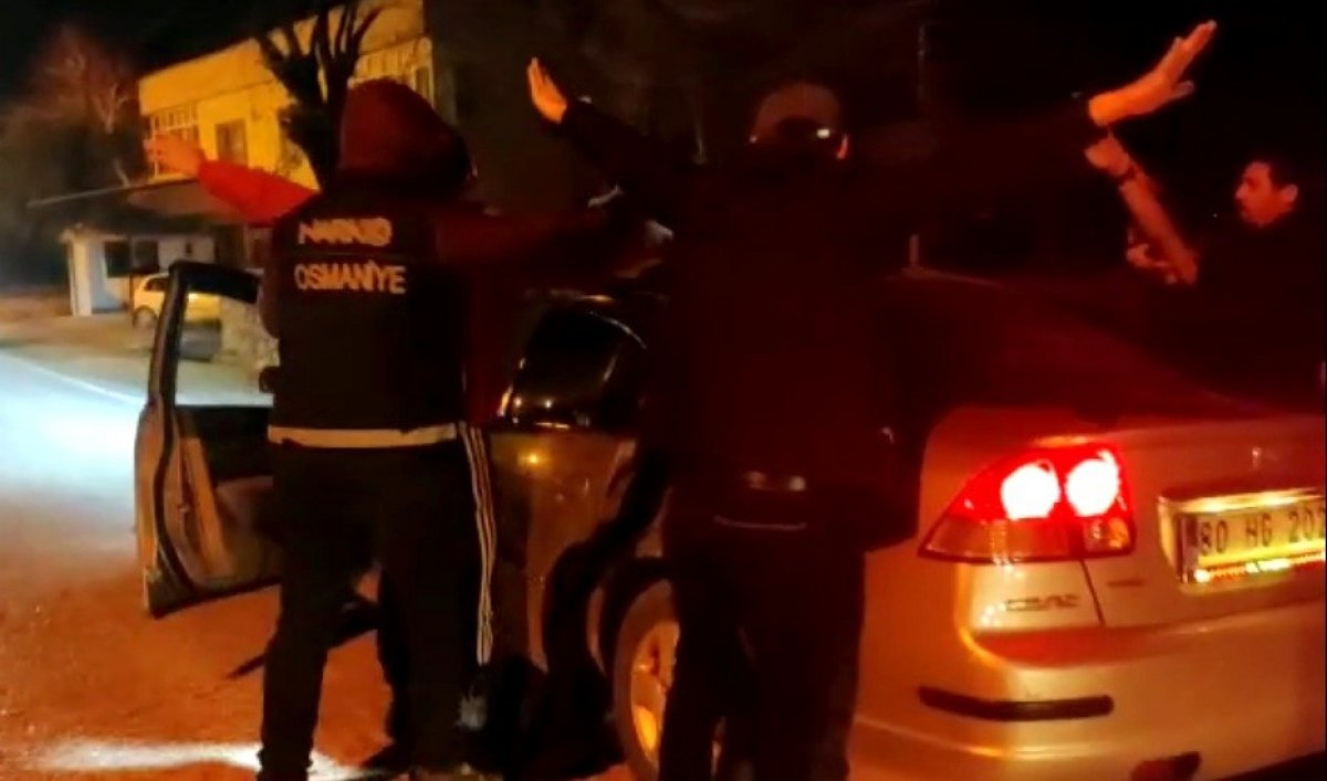 Osmaniye deki uyuşturucu tacirleri polisten kaçamadı #2