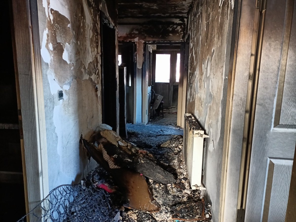 Samsun da önce arkadaşını bıçakladı sonra evini yaktı #3