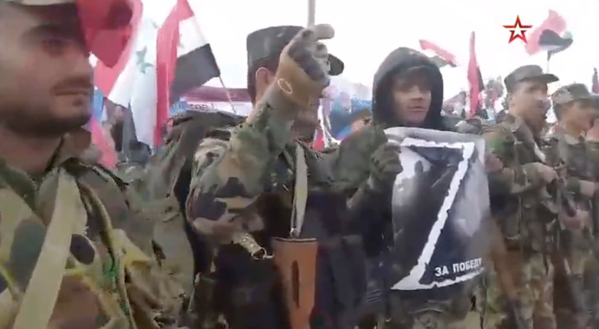 Esad rejimi Ukrayna da savaşacak gönüllü askerlerin videosunu paylaştı #2
