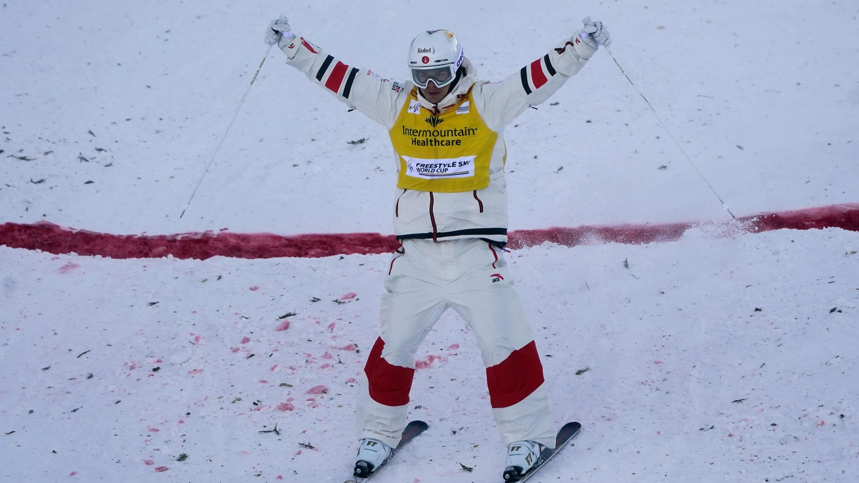 Canadian moguls legend Kingsbury had family close to heart in silver-medal performance