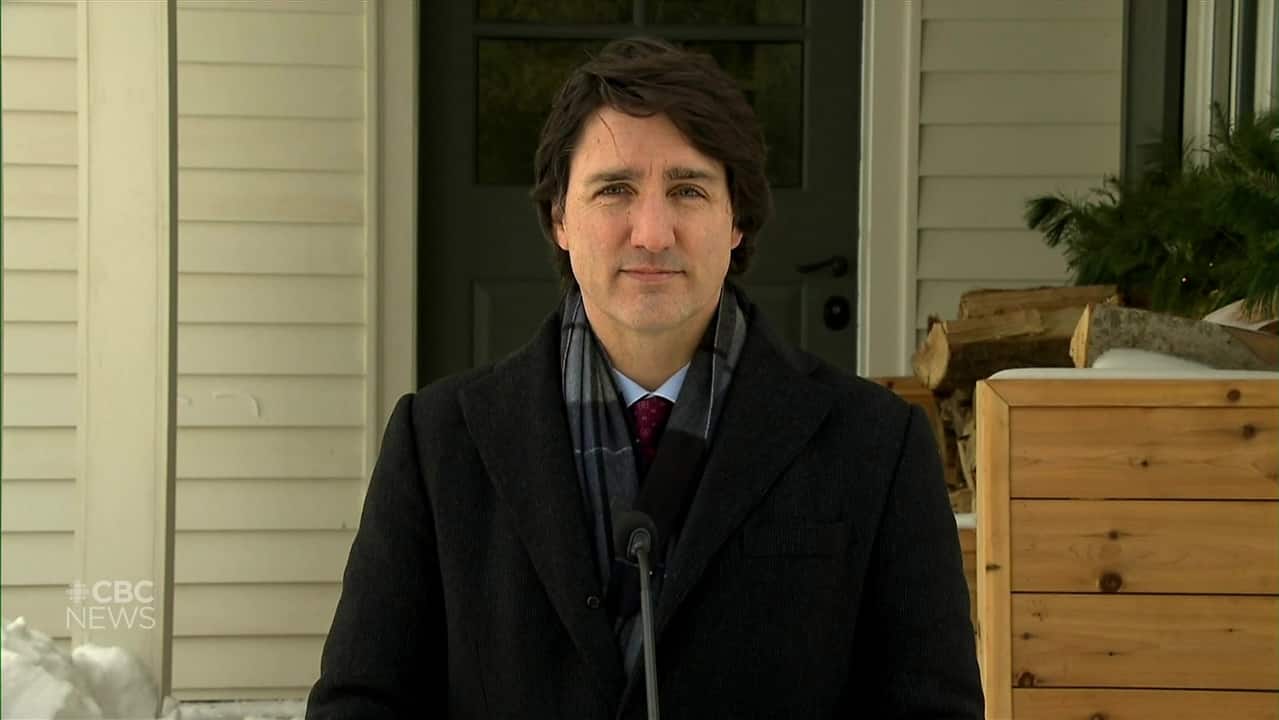 Trudeau tests positive for COVID-19, condemns 'hateful' convoy