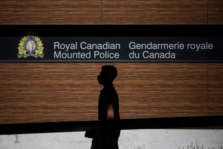 Watchdog, CSIS ve RCMP arasındaki kuvvetsiz irtibat soruşturmaları durdurduğunu söylüyor