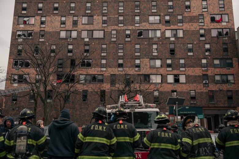 New York'ta bir apartmanda çıkan yangında 19 çocuktan 9'u öldü