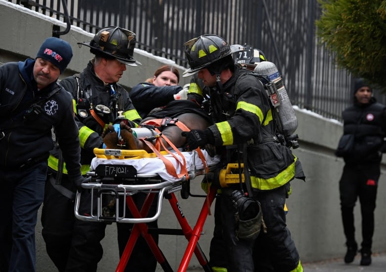 New York'ta bir apartmanda çıkan yangında 19 çocuktan 9'u öldü