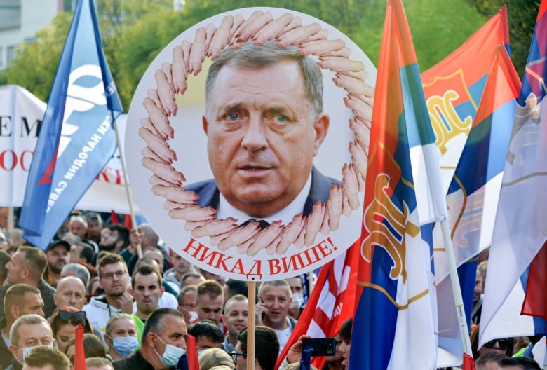 Tüm gözler Ukrayna'da, Balkanlar'da öbür bir çatışma beliriyor