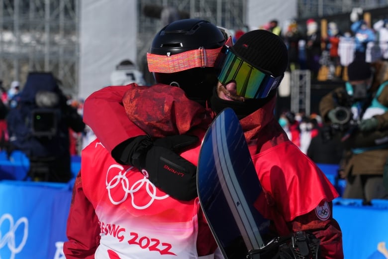 Snowboardcu Max Parrot, Pekin Olimpiyatları'nda Kanada'nın 1. altın madalyasına yükseldi, McMorris bronz ekledi