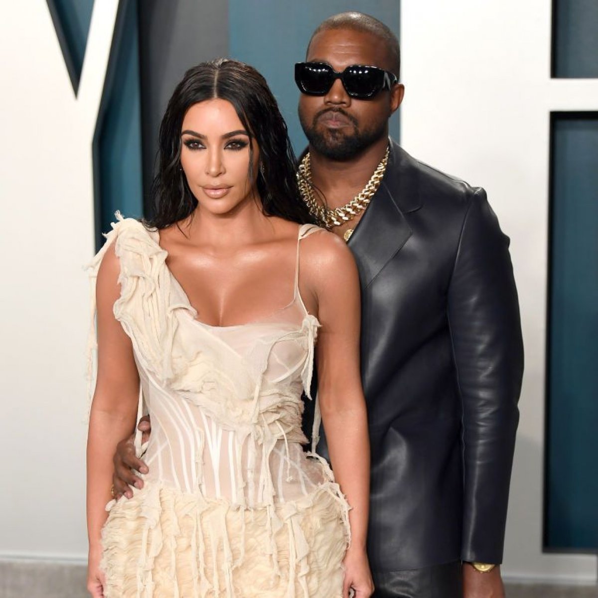 Kim Kardashian, Kanye West in kendisine vurduğunu söyledi #3