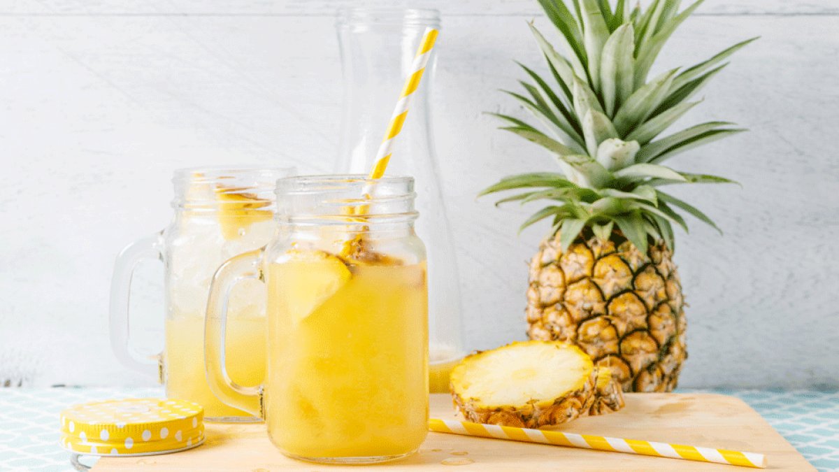 Her gün 1 bardak ananas suyu içmek ne işe yarar? Kokunuz bile değişebilir... #2
