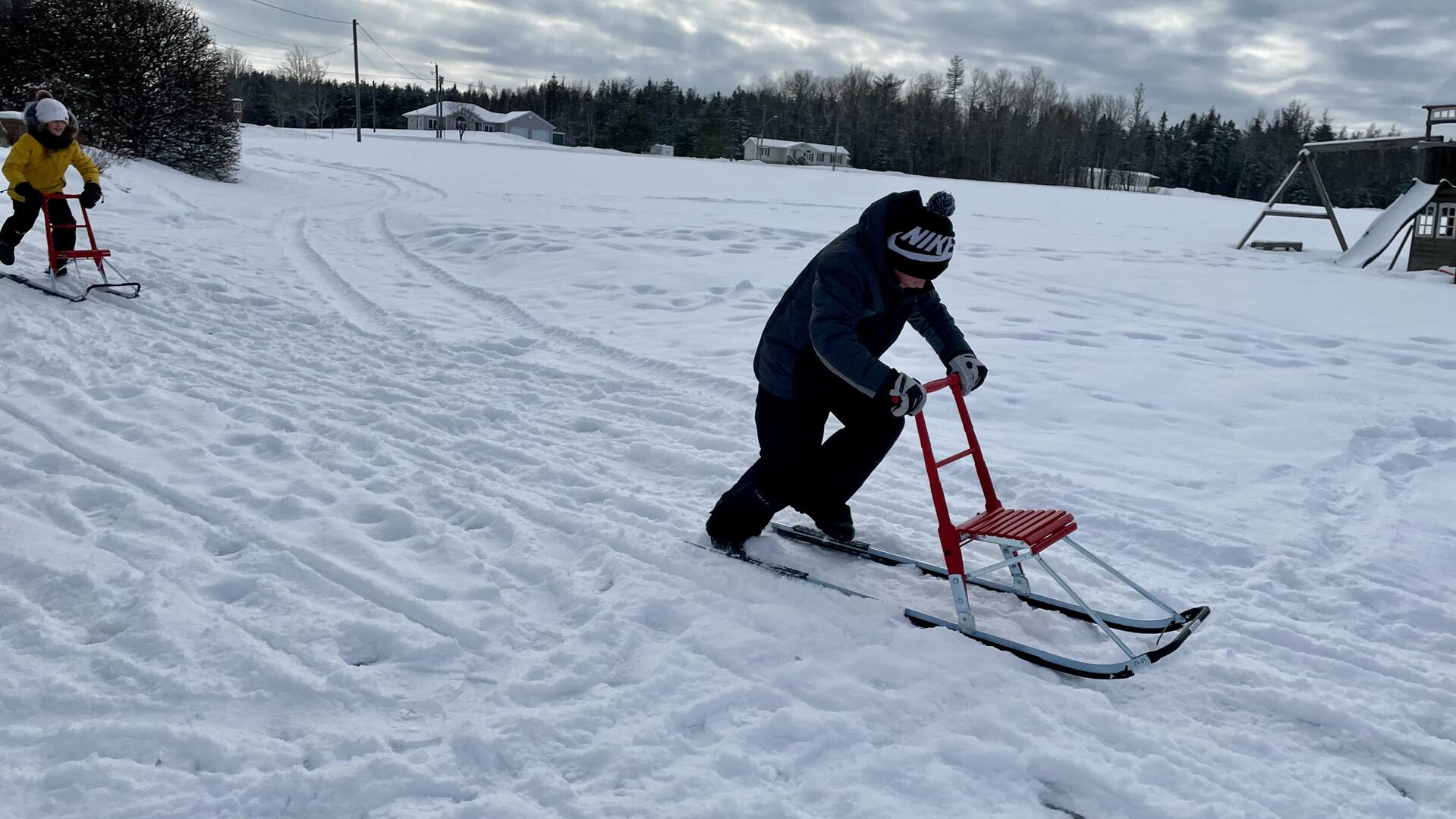Finlandiya'dan gelen kar, kırsal N.B. topluluk