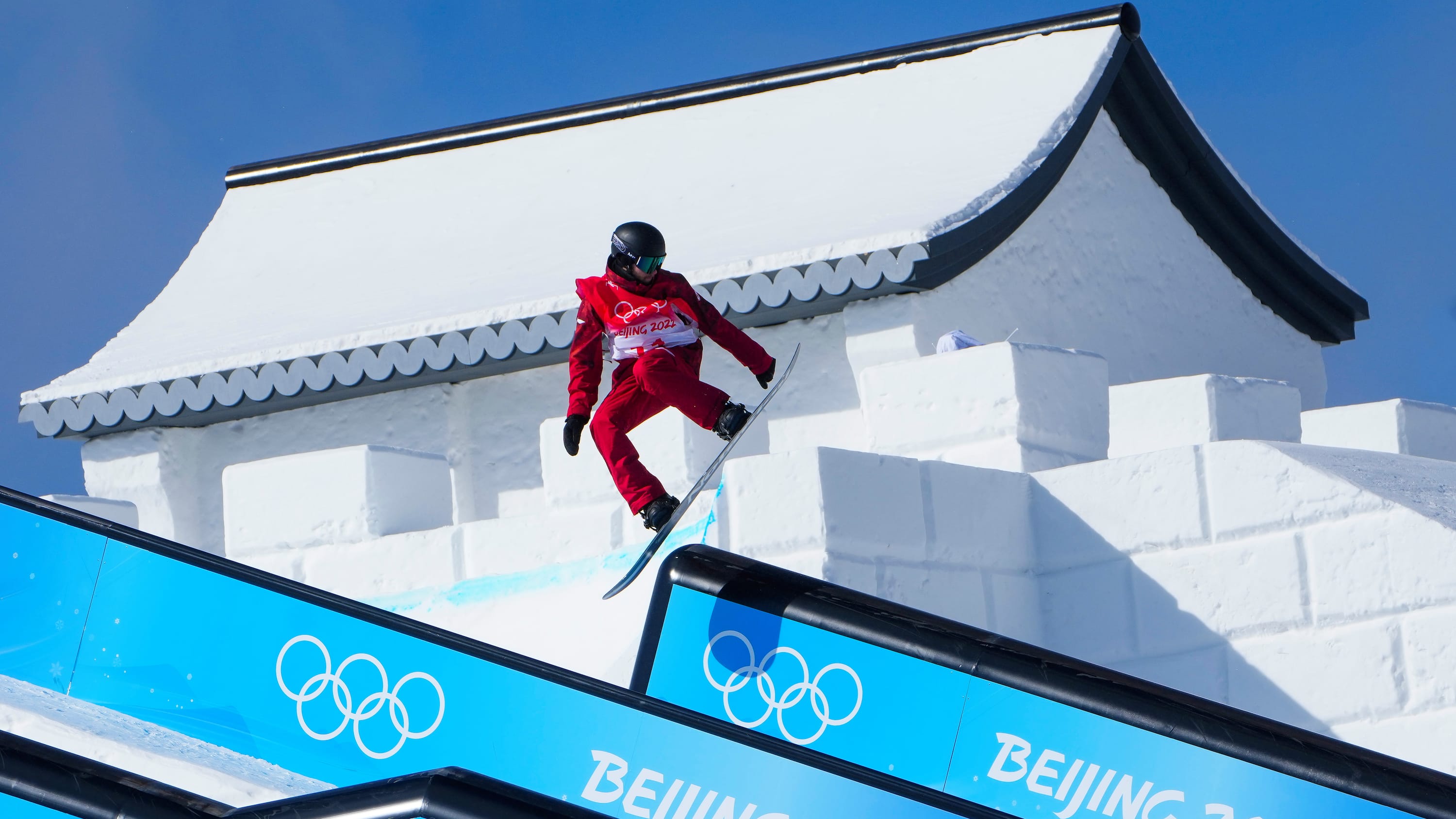 Snowboardcu Max Parrot, Pekin Olimpiyatları'nda Kanada'nın 1. altın madalyasına yükseldi, McMorris bronz ekledi